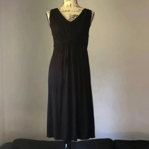 Old Navy Maternity Dress - Picture 2 of 7